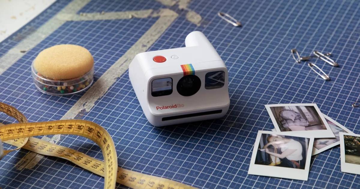 بولارويد جو Polaroid GO أصغر كاميرا فورية متوفرة من اليوم
